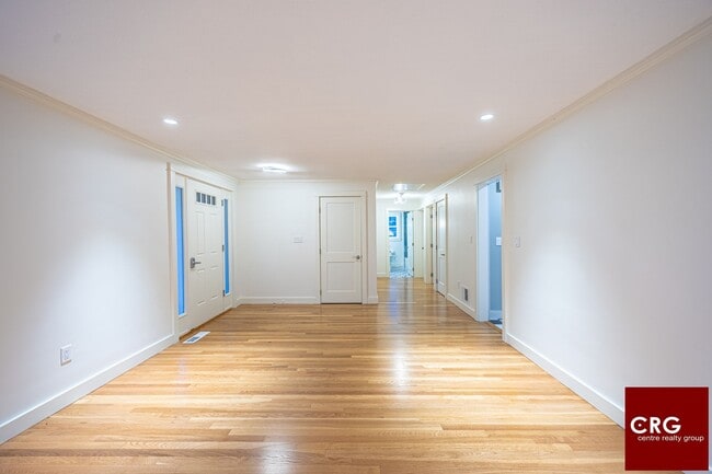 Building Photo - 85 Woodland Rd