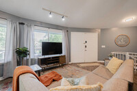 Building Photo - 7704 Dartmoore Ln