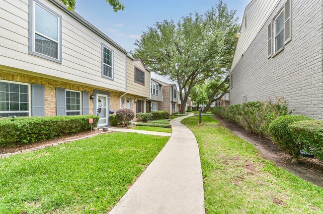 Building Photo - 14111 Misty Meadow Ln