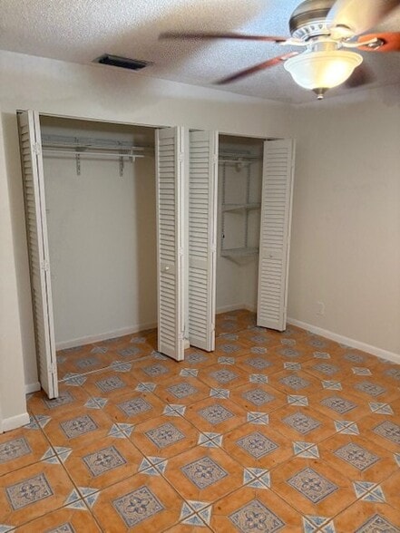 Building Photo - 5724 Boynton Crescent