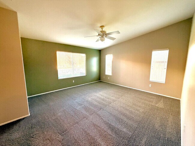 Building Photo - 4 Bed Single Story Home for rent in Wildomar