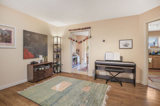 Building Photo - 10905 Whiterim Dr