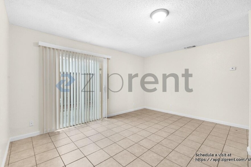 Building Photo - 7918 68th Ave