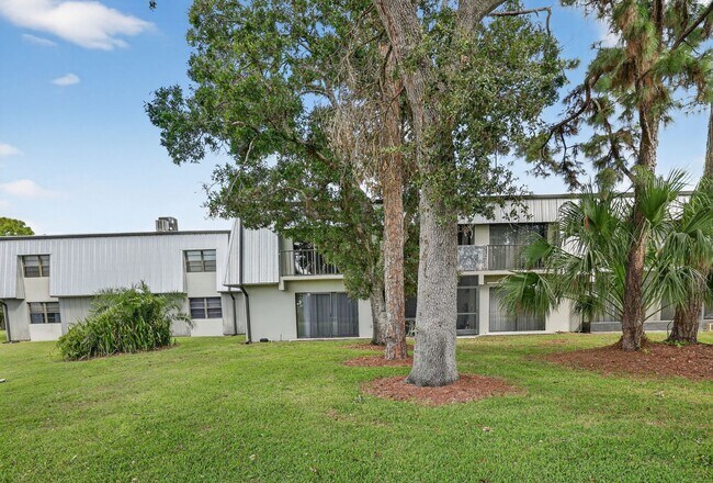 Building Photo - Outstanding one-bedroom, one-bath property...