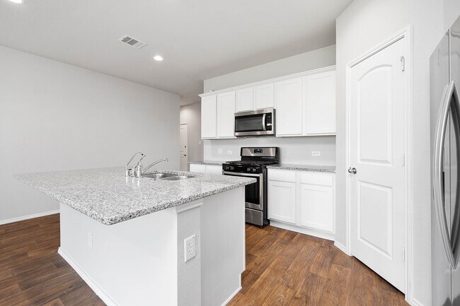 Building Photo - 22810 Panaro River Dr