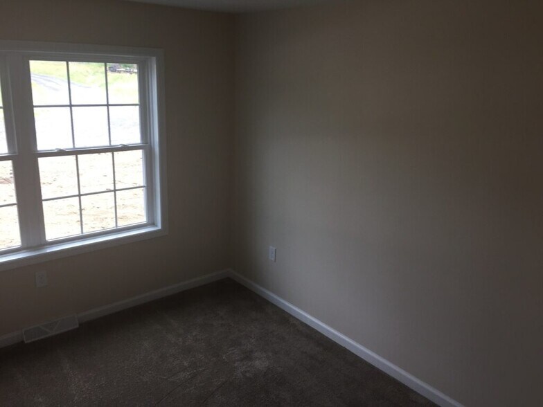 Building Photo - 38 Rudd Farm Dr