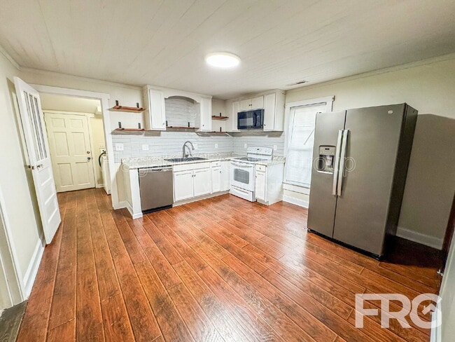 Building Photo - 914 Seaboard St