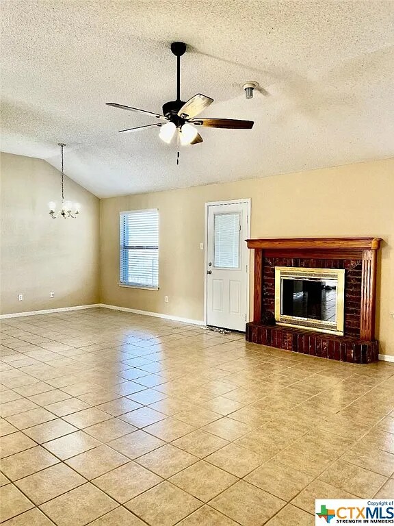 Building Photo - 901 Kelso Dr