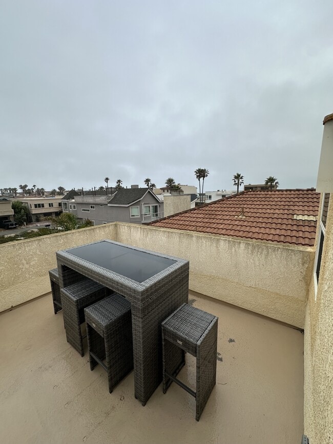 Building Photo - 5346 Sandpiper Way