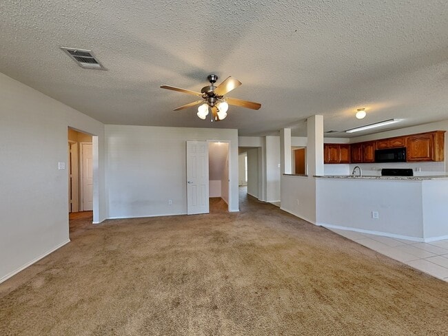 Building Photo - 6518 Ashland Dr