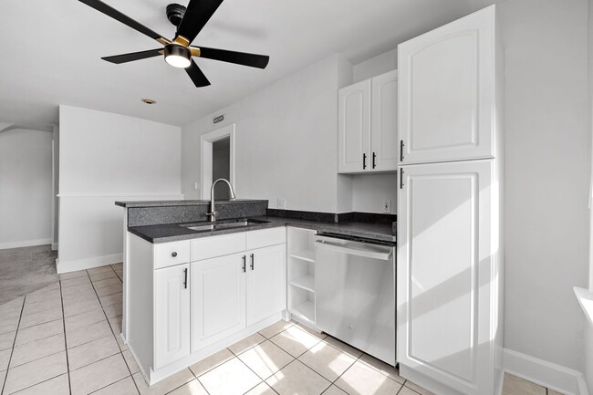 Building Photo - Modern Comfort Meets Prime Oakley Living –...