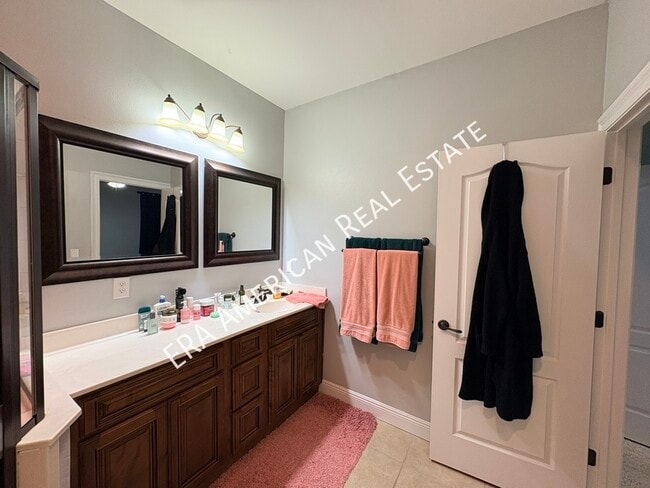 Building Photo - 485 Westgate Wy