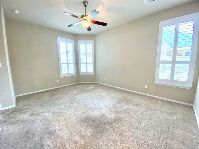 Building Photo - 2007 Post Oak Ct