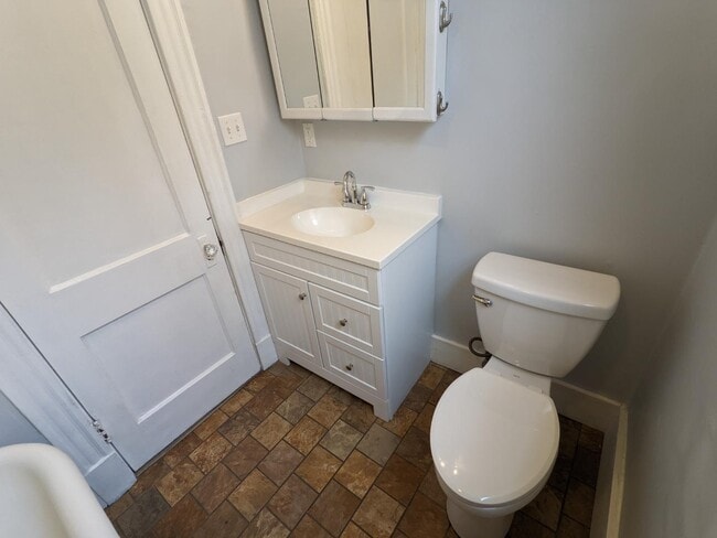 Building Photo - 4227 Botanical Ave