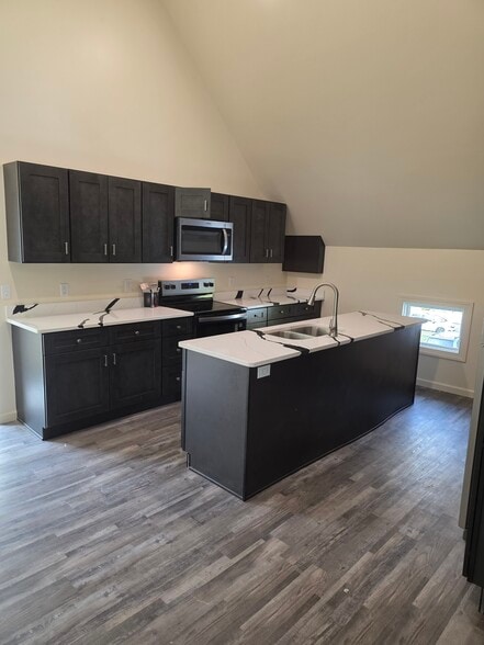Kitchen - 707 W Michigan Ave