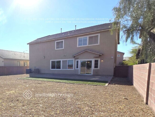 Building Photo - 5492 Oatfield St