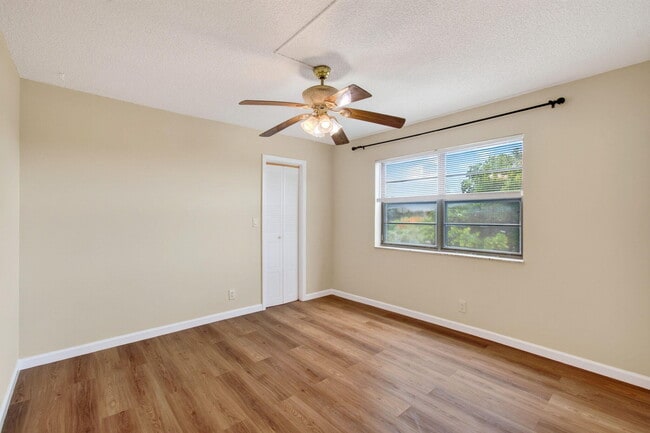 Building Photo - 9440 SW 8th St