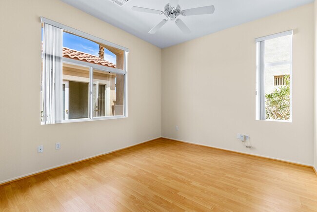 Building Photo - 78745 Platinum Dr