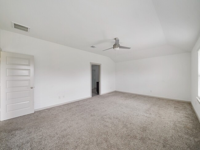 Building Photo - 29511 Ella Larchmont Ct