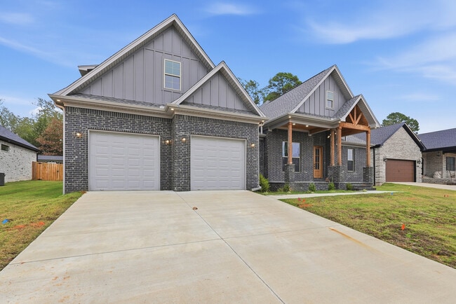 Building Photo - 19 Denali Dr