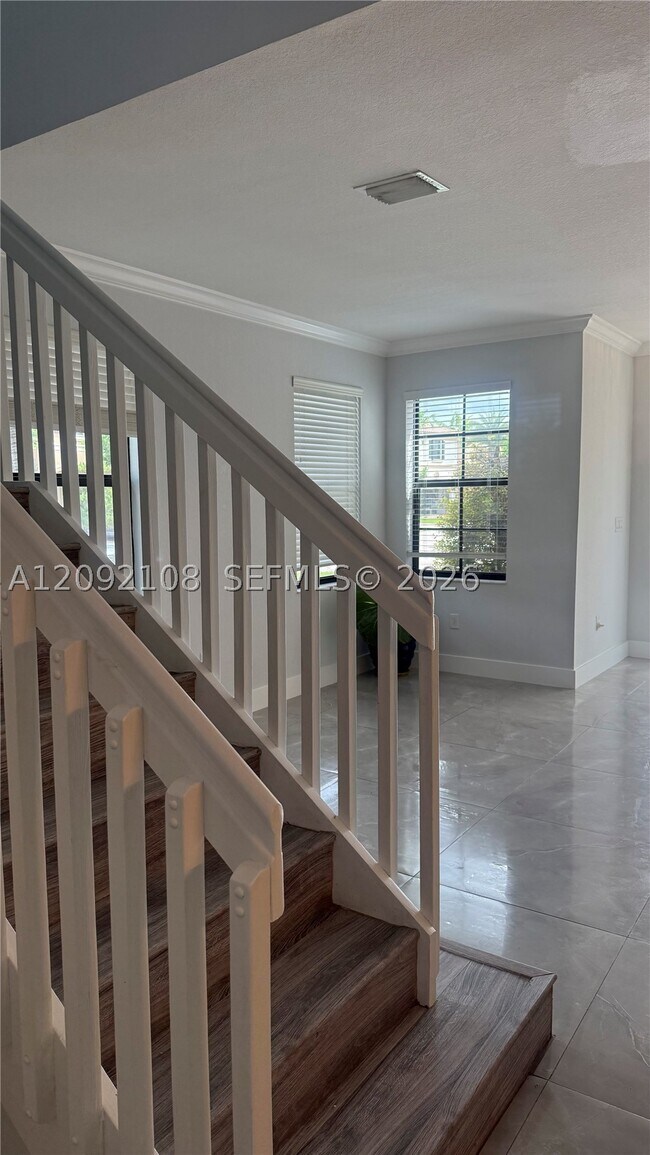 Building Photo - 3301 W 89th Terrace