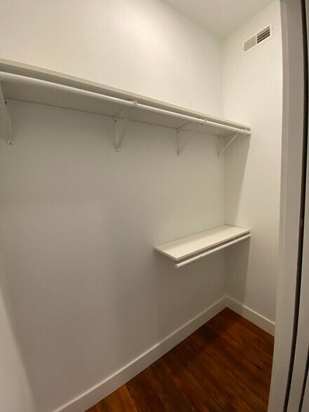 Building Photo - 1928 Colerain Ave