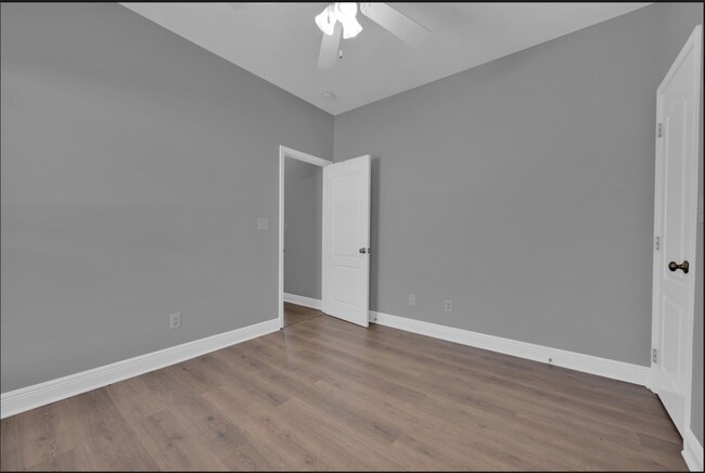 Building Photo - 472 Prairie Field Dr