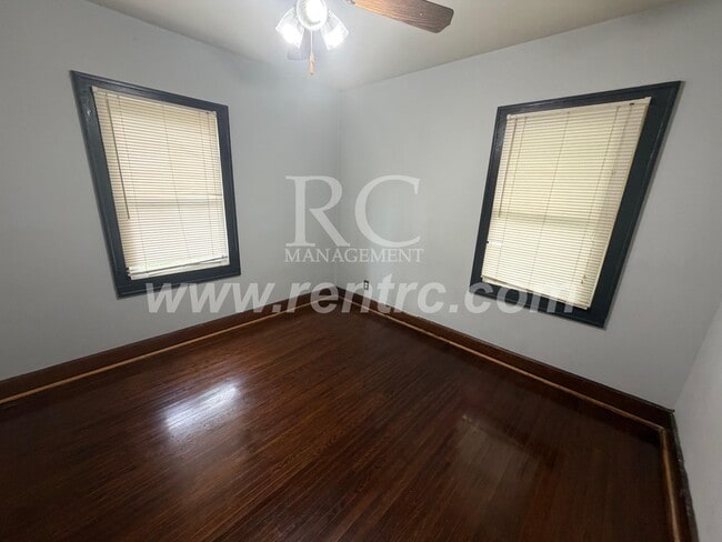 Building Photo - 136 Griffin-