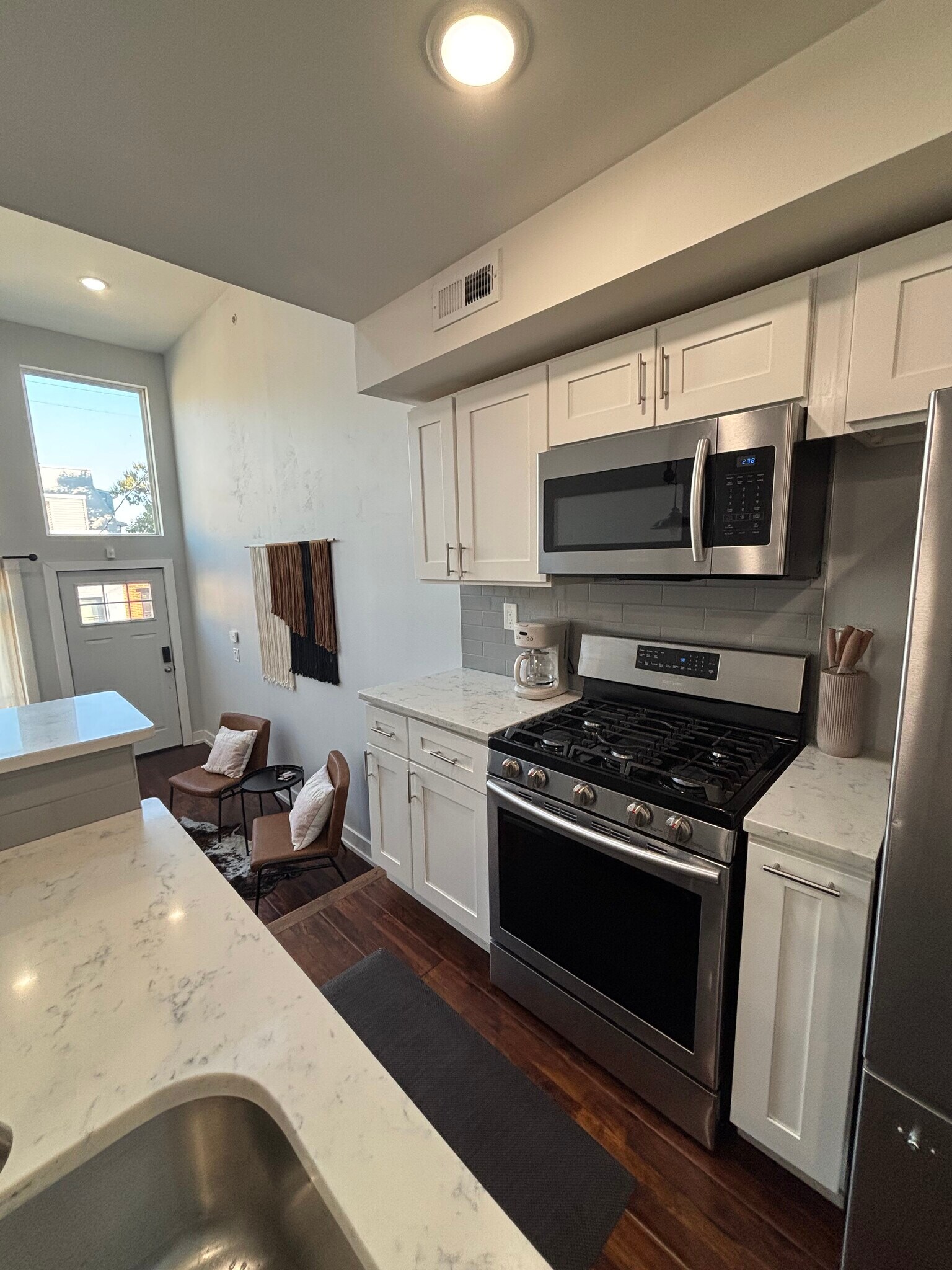 Building Photo - 1220 Lecount St