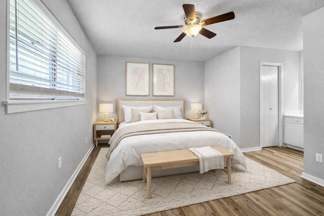 Building Photo - Charming 3-Bed, 2-Bath Home in Saginaw with Garage