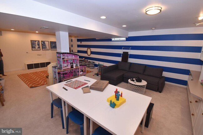 Building Photo - 6506 Susan Barkley Ct