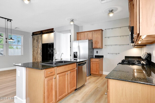 Building Photo - 21134 W Green St