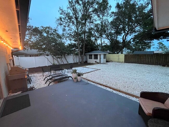 Building Photo - 1010 San Remo Rd