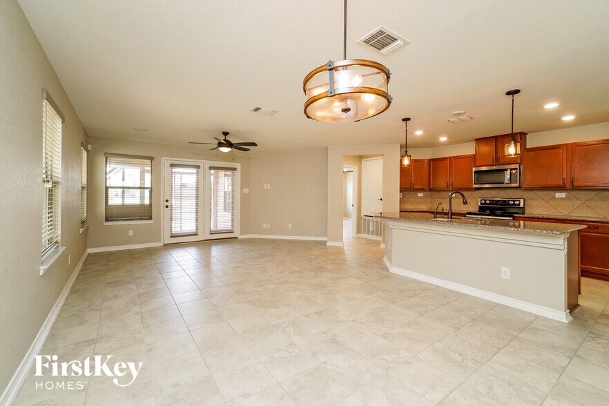 Building Photo - 3931 Gentle Mdw