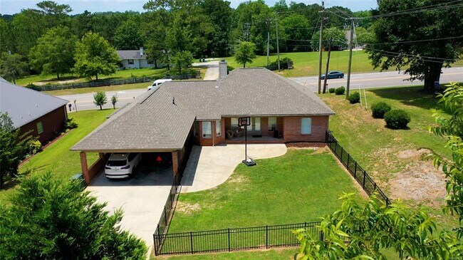 Building Photo - Available December!