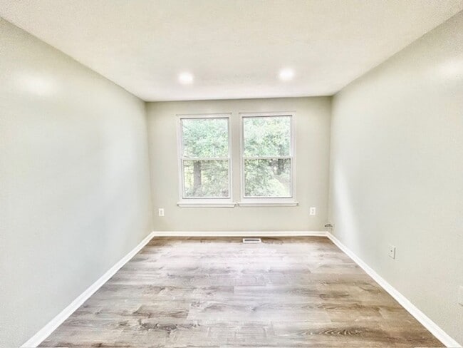 Building Photo - 60 Whitechurch Ct