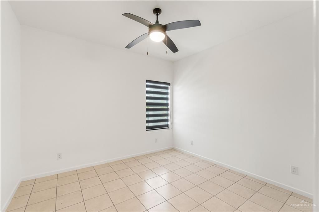 Building Photo - 418 N 3rd St