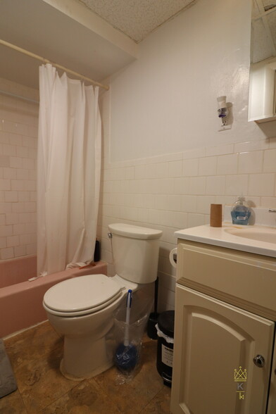 Building Photo - 409 Huntington Ave