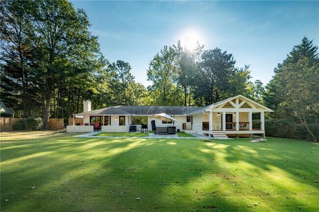 Primary Photo - 7330 Hunters Branch Dr NE