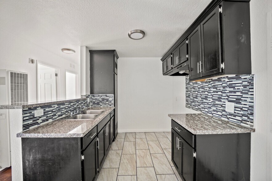 Building Photo - 412 Coronado Ter