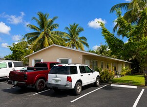 Building Photo - 200 NW 43rd Ct