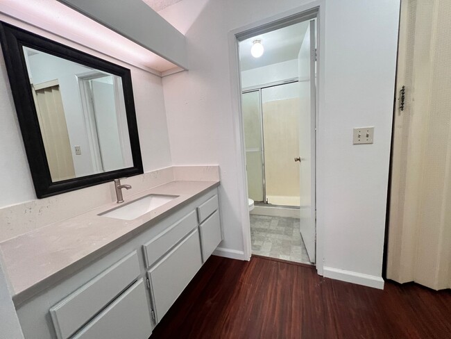 Building Photo - 3 Bedroom, 2.5 bath with Private Patio, Attached Garage and Washer/Dryer