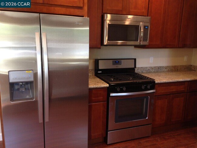 Building Photo - 1448 Rosal Ln