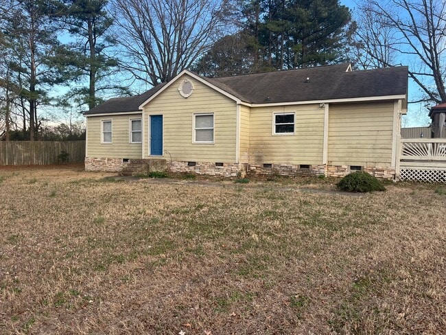 Building Photo - 3038 Matthews-Indian Trail Rd