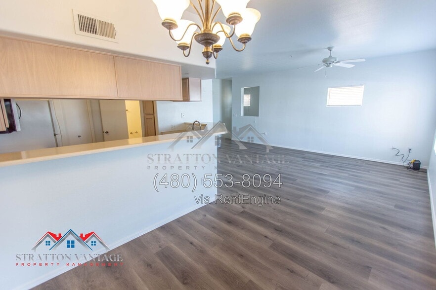 Building Photo - 4644 N 22nd St