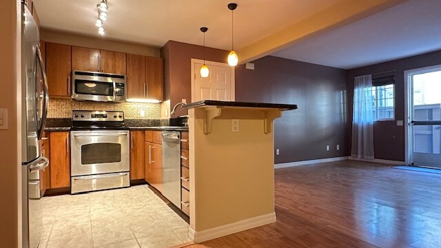 Building Photo - 5404 Balboa Arms Dr