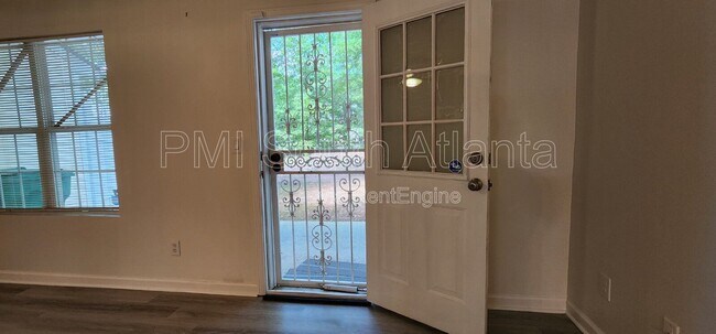 Building Photo - 3021 Waldrop Cir