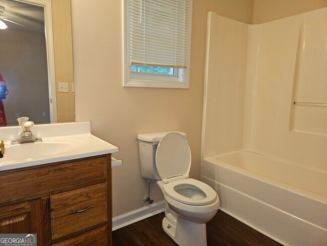 Building Photo - 1210 Beaver Creek Dr