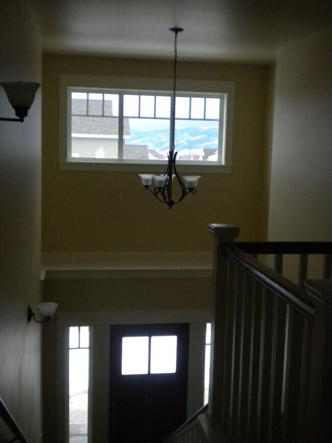 Building Photo - Near Sac Middle school and Morning Star Elem