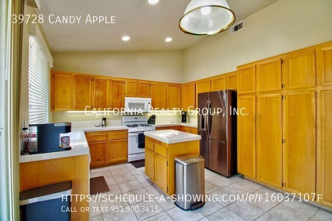 Building Photo - 39728 Candy Apple Way